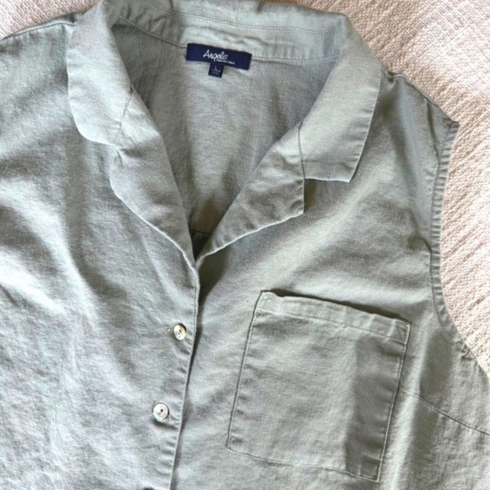 🦃‎ Angels Olive Green Sleeveless Button Down Shirt Tank Collared Casual